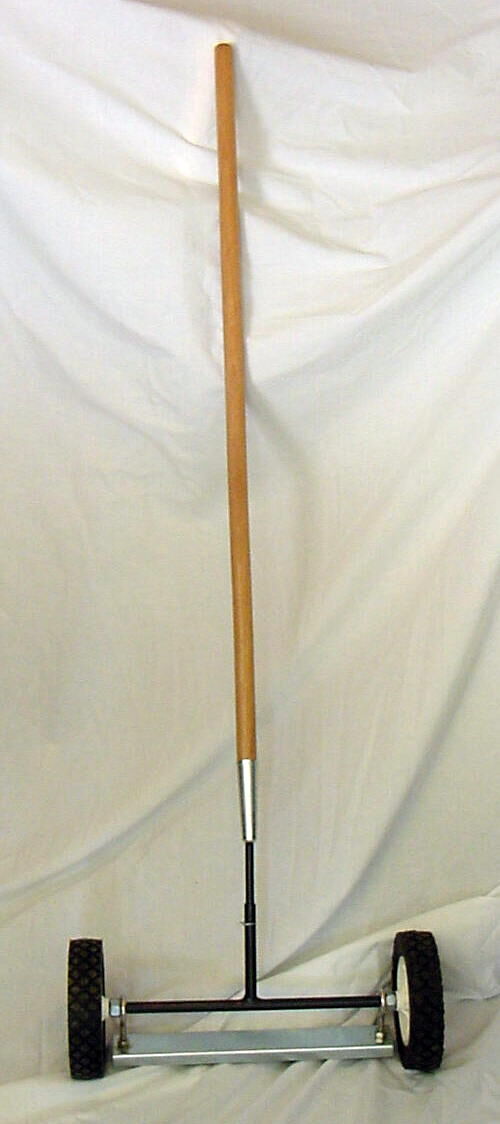 PS Manufacturing The Attractor II Mini Sweeper, 12-In