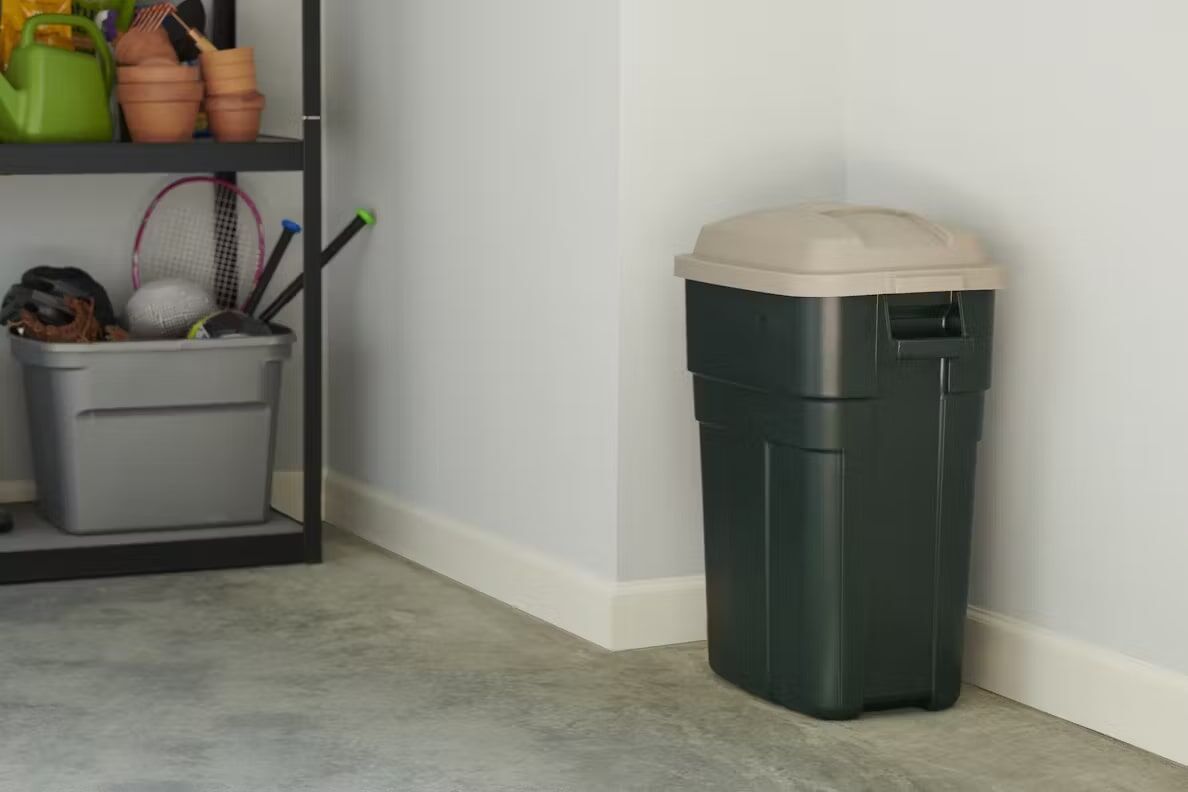 Rubbermaid Evergreen Non-Wheeled Slim Trash Can