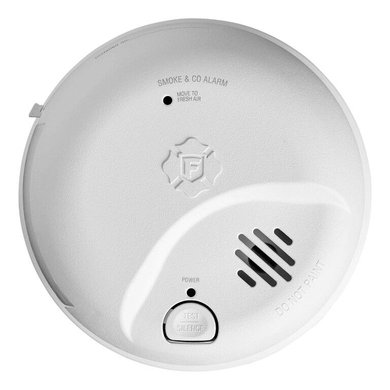 BRK Interconnect Hardwire 2-In-1 Smoke & CO Alarm With Battery Backup