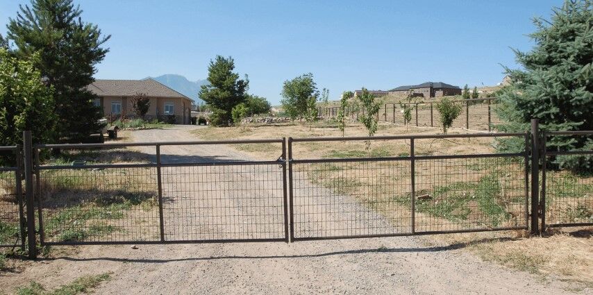 Powder River Right Hand Wire Filled Gate, 12-Ft