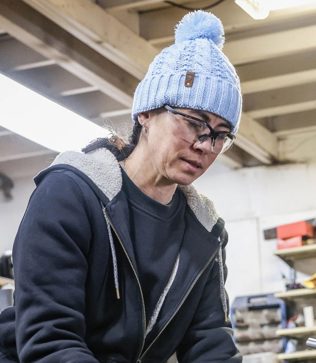 Noble Outfitters Women’s Cable Knit Hat