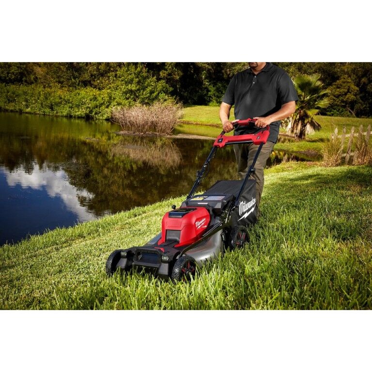 Milwaukee M18 Fuel Dual Battery Mower Mulching Blade, 21-In