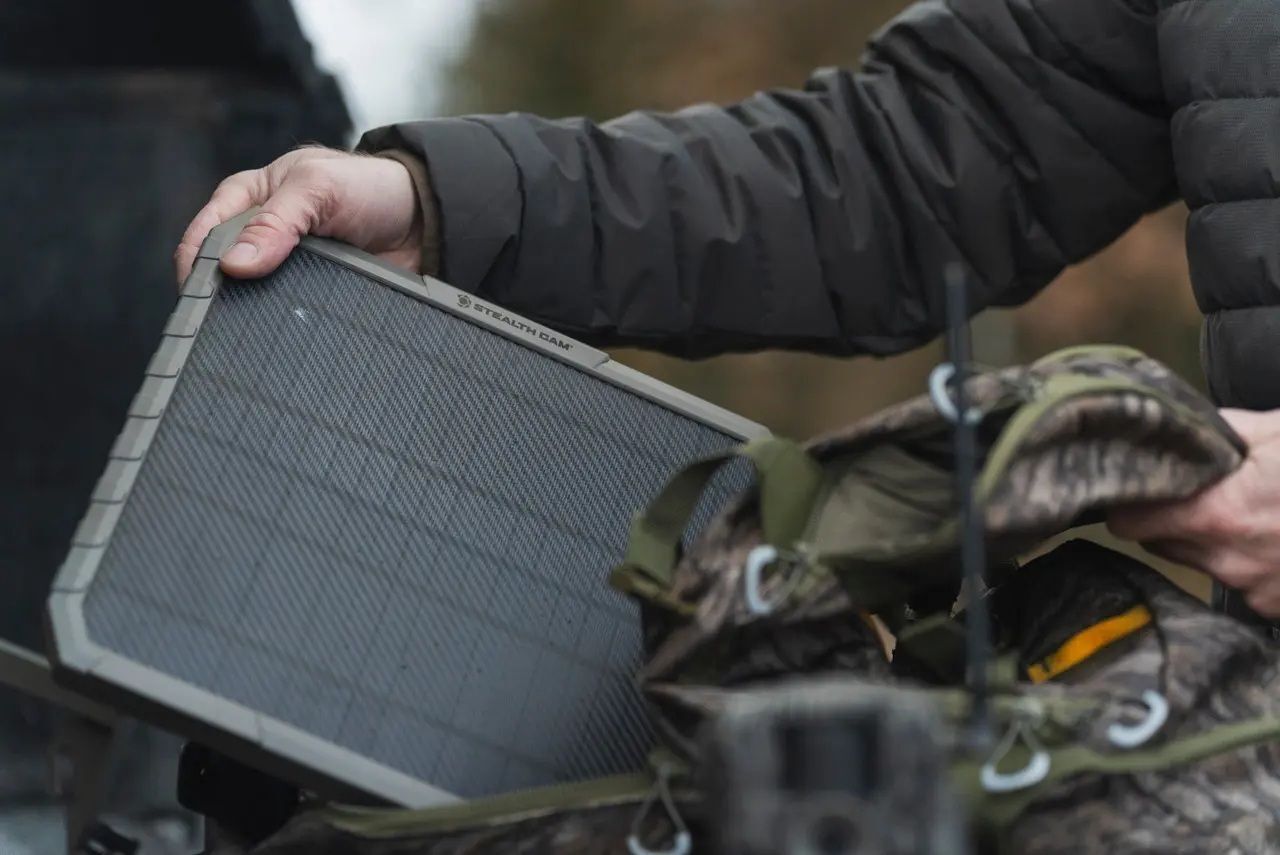 Stealth Cam FieldMAX EX Solar Battery Pack, 3000-mAh