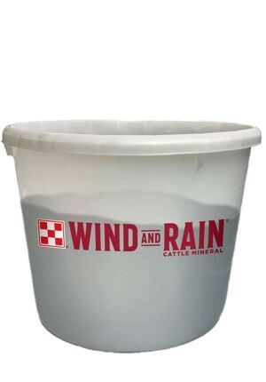 Purina Wind & Rain All Season 4 AVAILA® Cattle Tub, 225-Lb